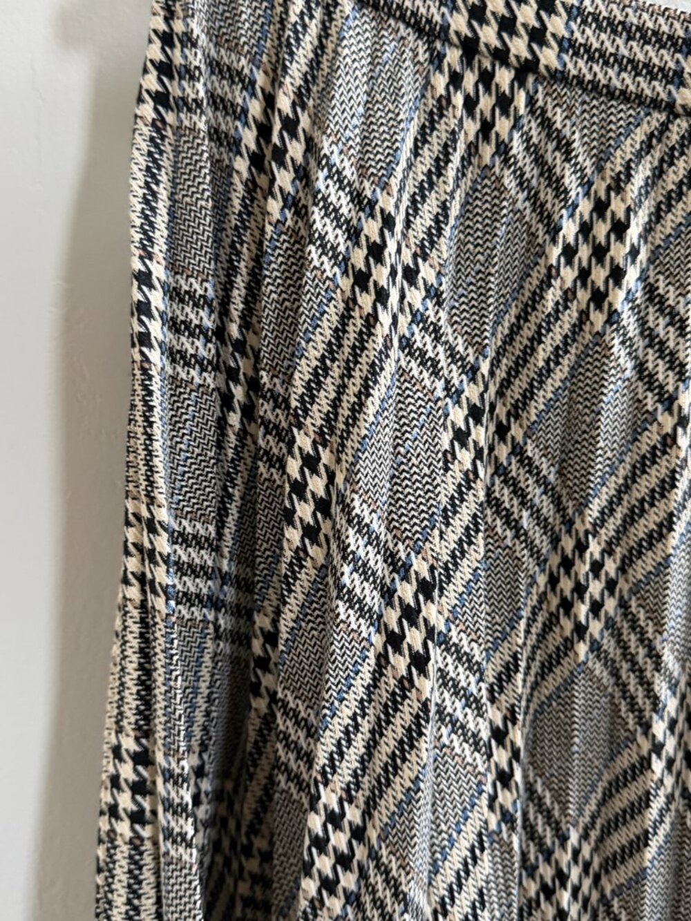 MANGO Checked Pleated Skirt - Picture 5 of 9